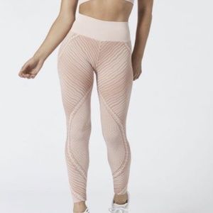 NUX Wildcat Leggings